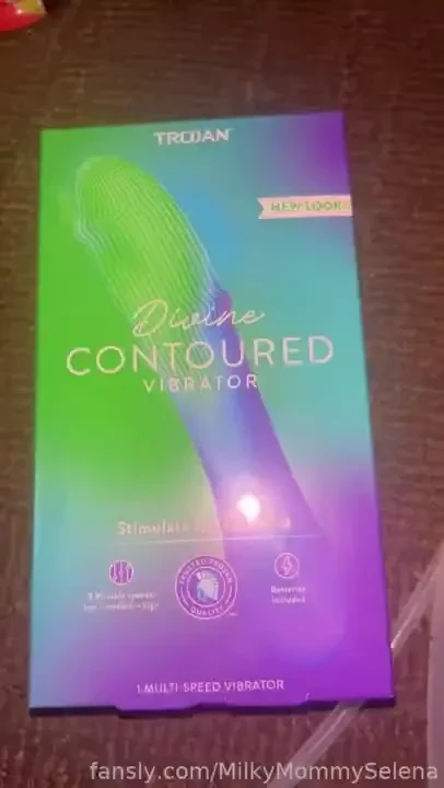 New toy i m super excited to try it out also my new outfits should be 