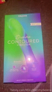 New toy i m super excited to try it out also my new outfits should be