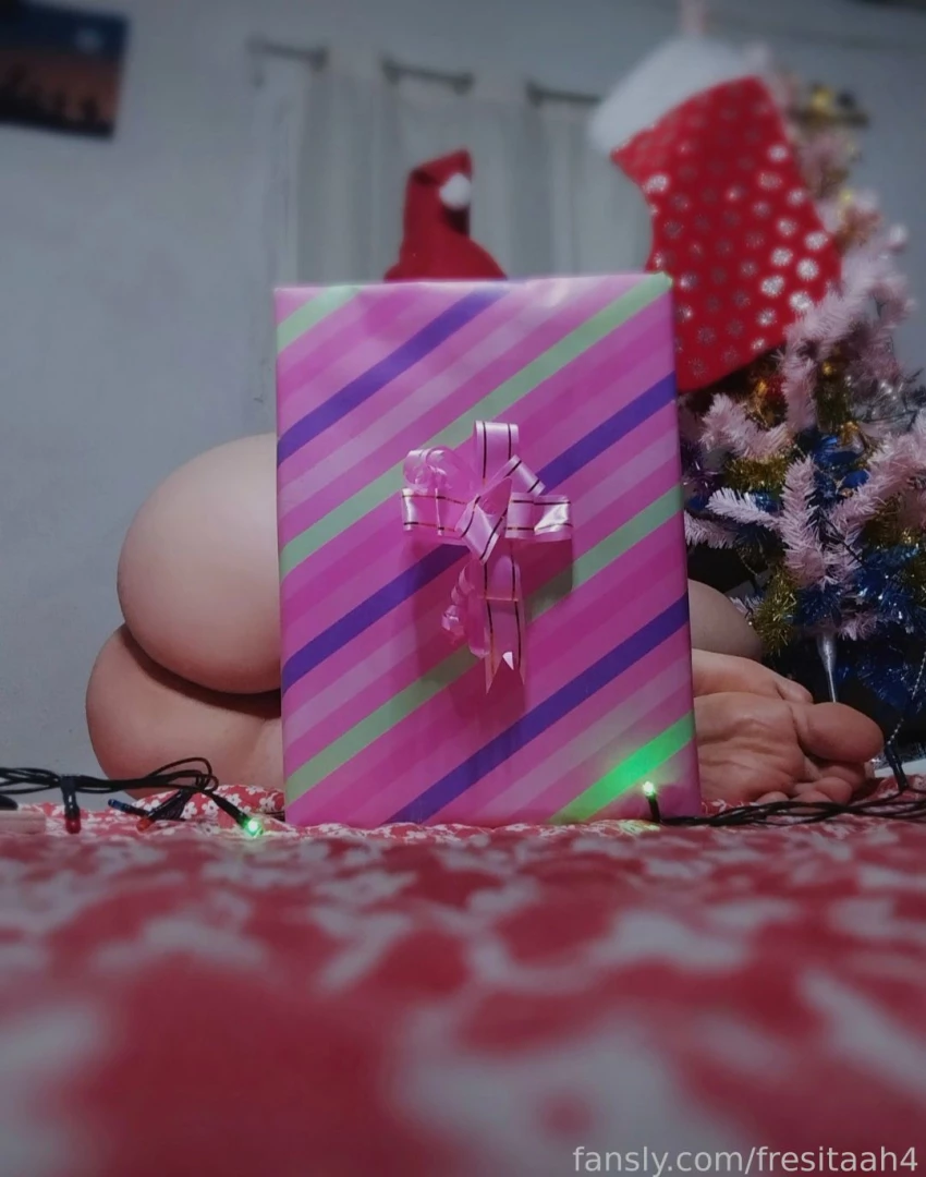 Cual regalo te doy para navidad mi colita o el regalo que preferiste 