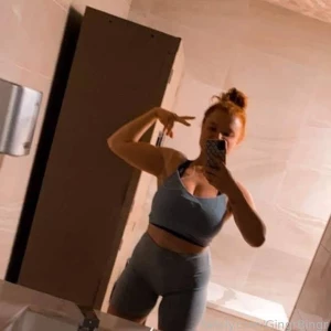 I love my gym fit do you think you can lift more than me lol redhead