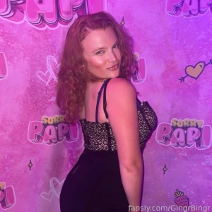 This is an old picture i felt so pretty here ginger pretty girl