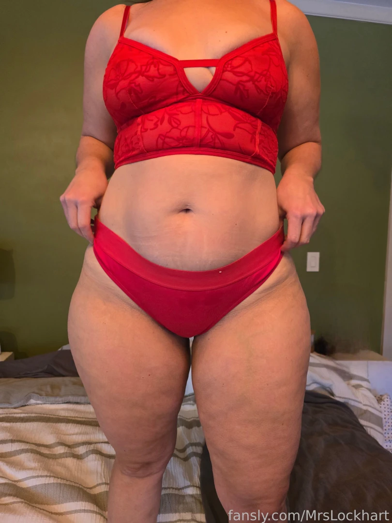 Had to pay the photographer at the end thong milf knees stepmom mommy part 1 
