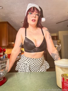 Festive throwback to last year i made a gingerbread house yesterday part 12