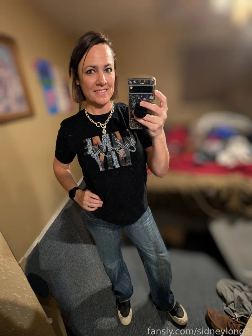 Chopped my hair off friday so what do you think part 1 