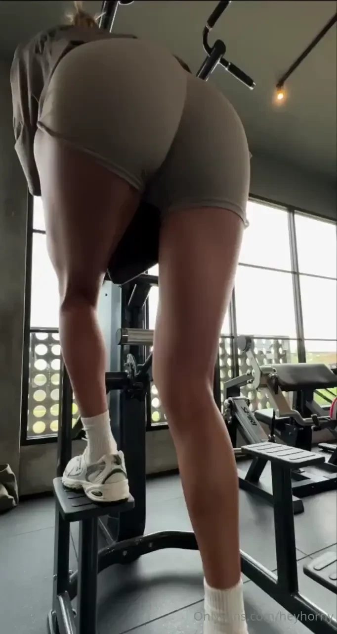 Pov you re with me at the gym 
