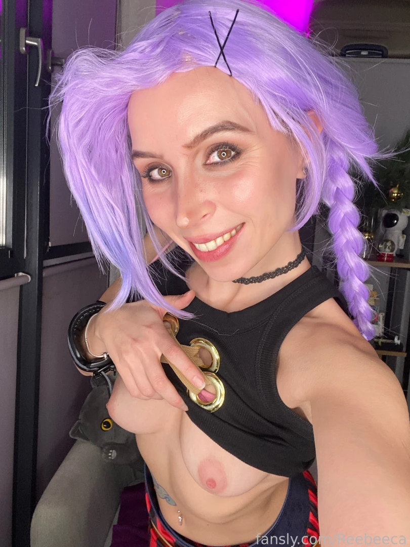 Jinx i m fooling around in my jinx costume from arcane it was my first part 18 