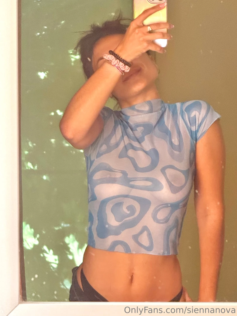 You like this see thru top 