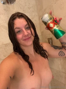 Cheers to more blowjobs and pussy close ups for all my favorites