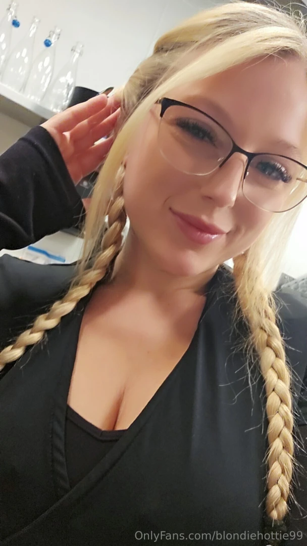 It s getting cold outside but i got the best way to keep you warm 