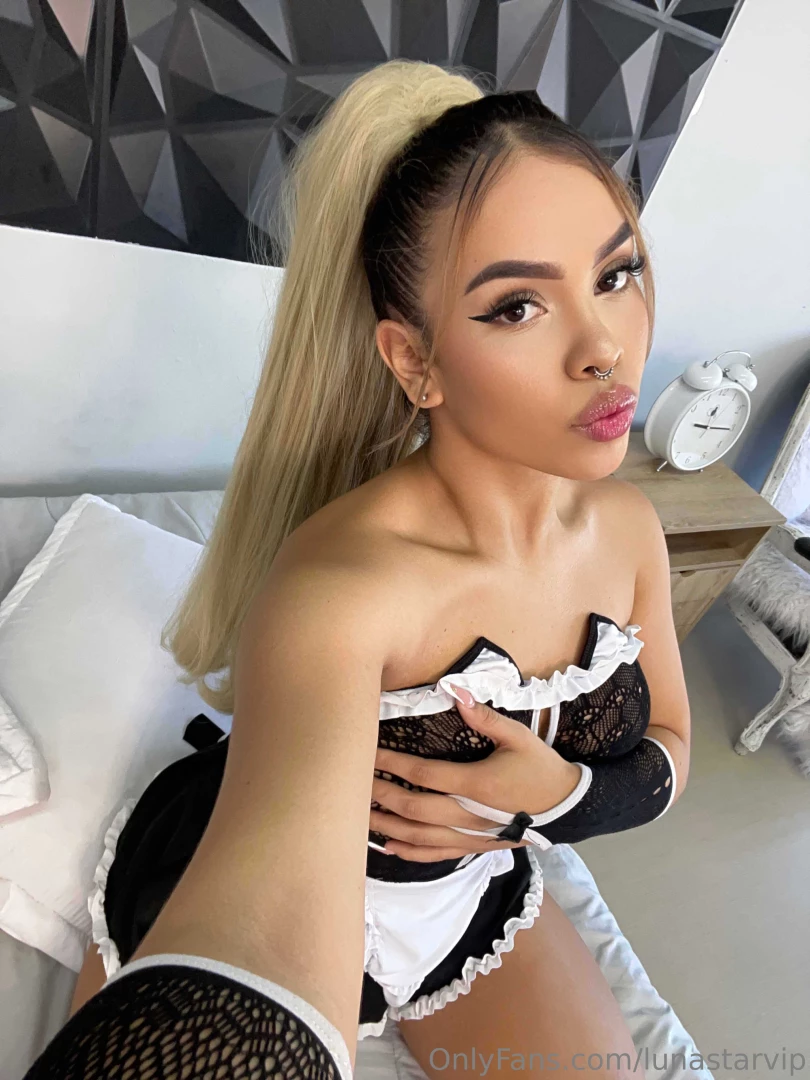 Would you let me clean your room dressed like this love 