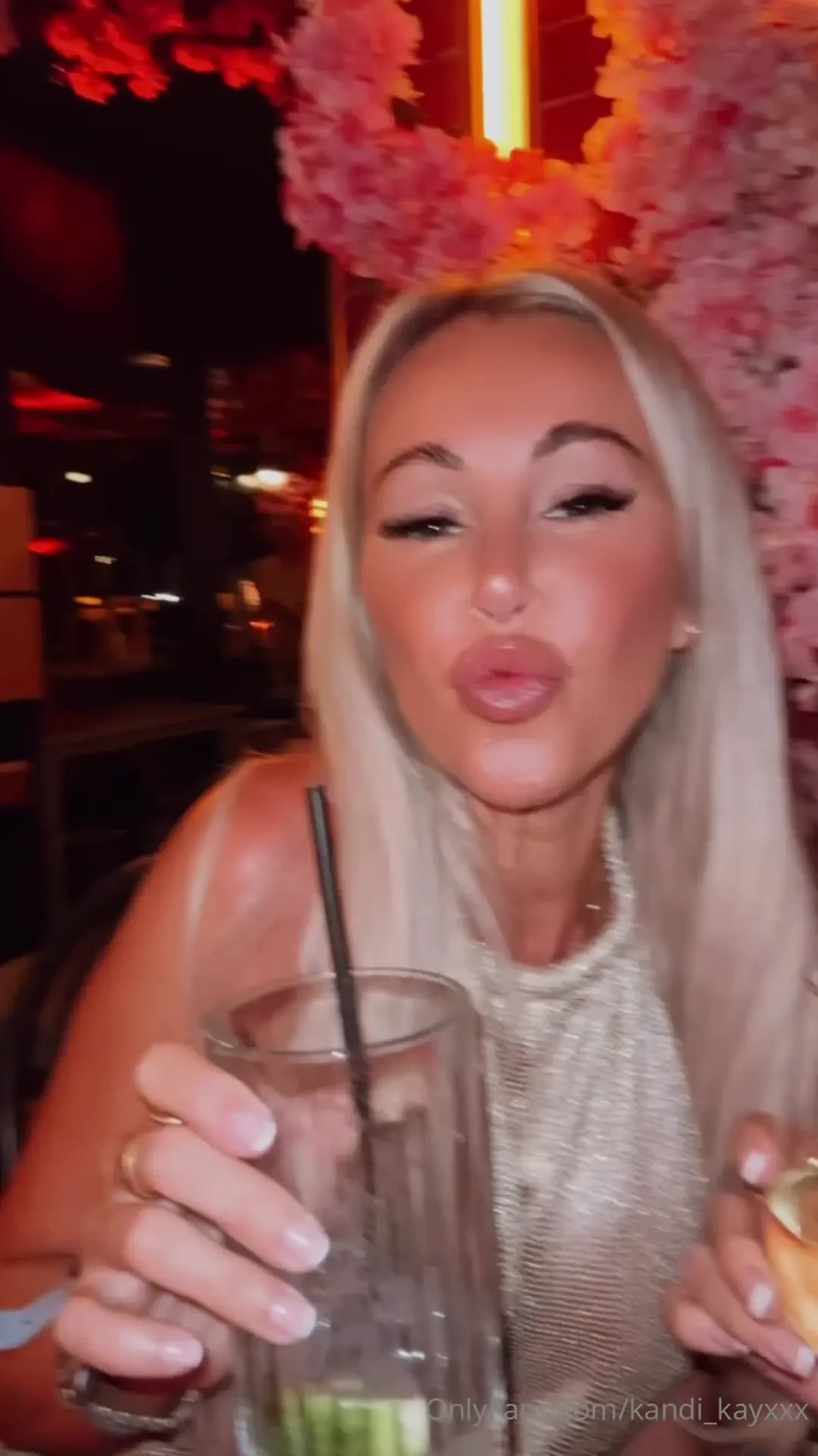 Cheers to that friday feeling with my babe 