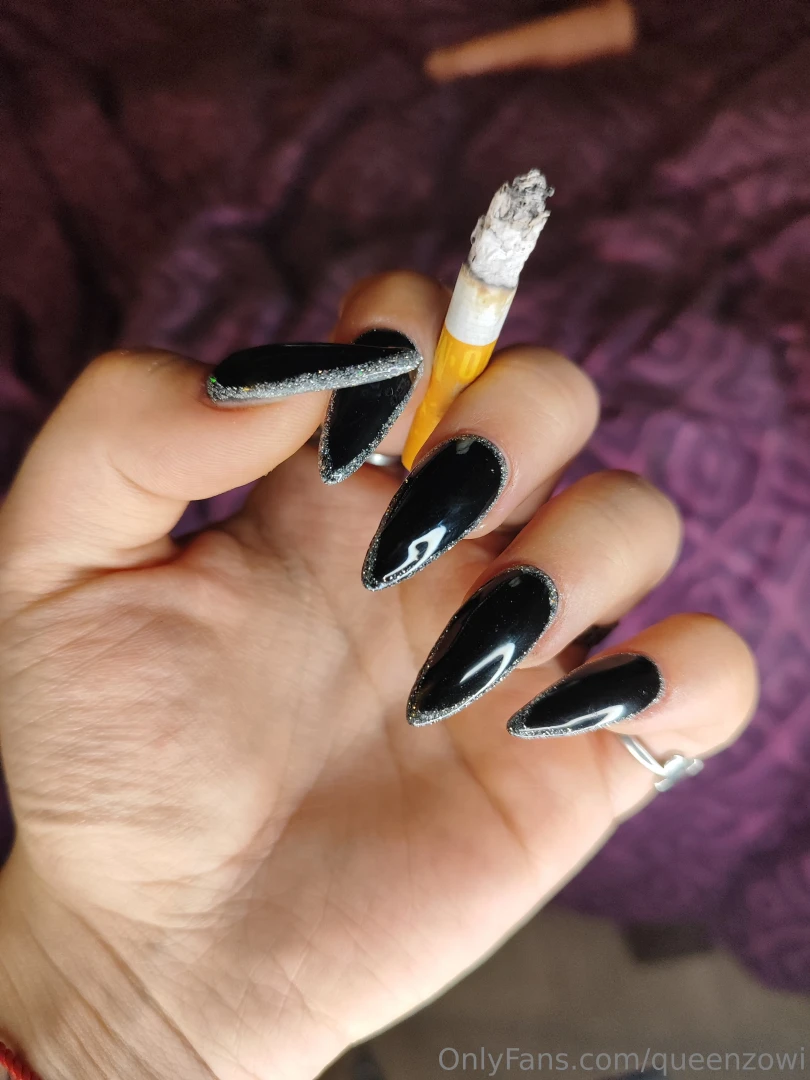 New nails black like my 