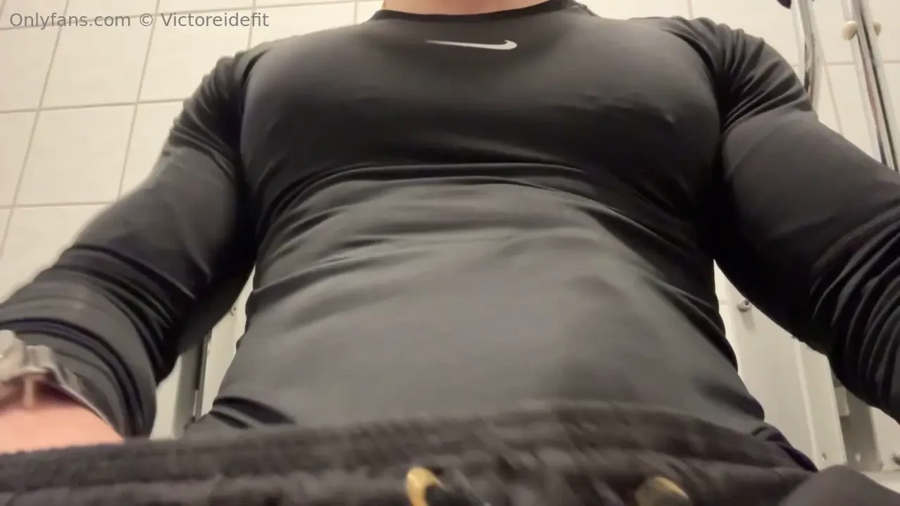 Get on top and i will make you feel all of my huge dick balls deep for 