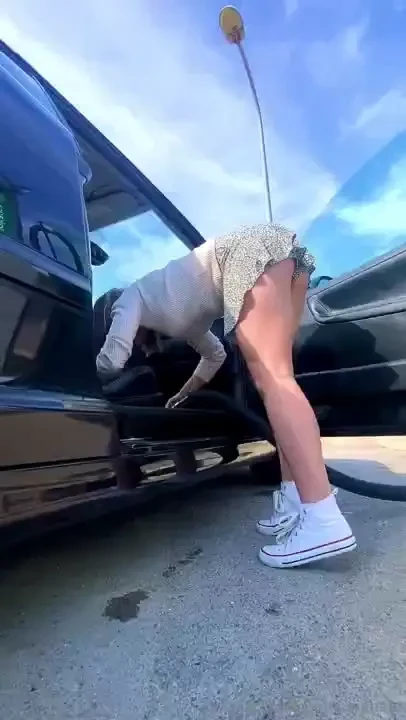 I love roadtrips out to nature while getting some spicy shots 