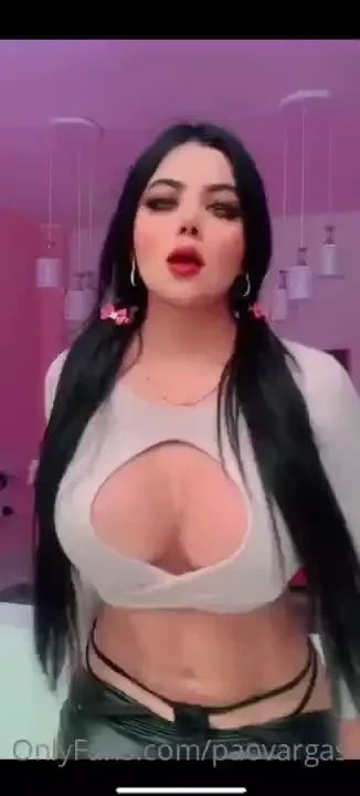 Bien lista para que me lo hundas completito mi amor 