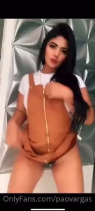 Me ayudas con la cremallera