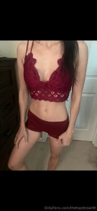 I m ready for another great day jean shorts or short black skirt with