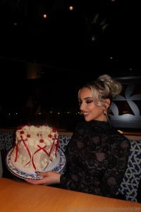 You re looking at me like i m dessert