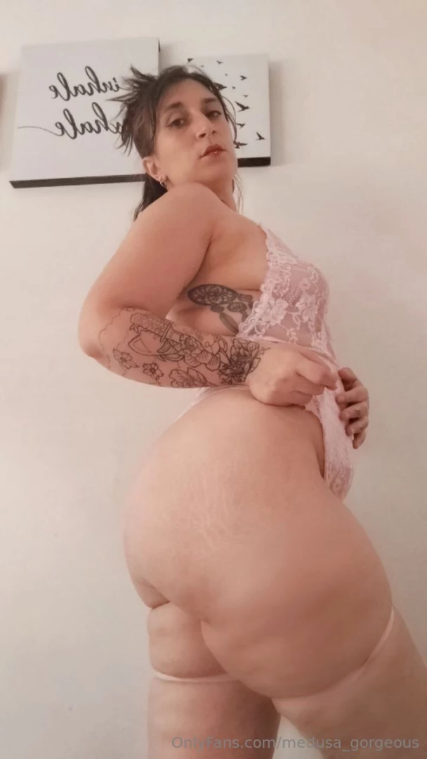 Sweetscorpia spicyscorpiavip this chubby lady with hairy pussy is part 1 