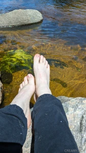 I feel like getting my perfect little feet licked and sucked i would part 7