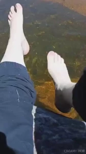 I feel like getting my perfect little feet licked and sucked i would