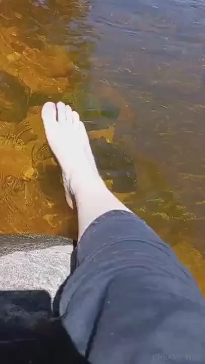 I feel like getting my perfect little feet licked and sucked i would part 2 