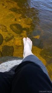 I feel like getting my perfect little feet licked and sucked i would part 9