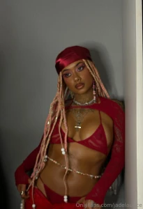 Open your messages to see a little bit more