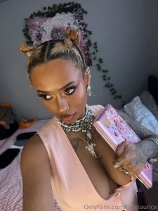 Smart girl always delivering