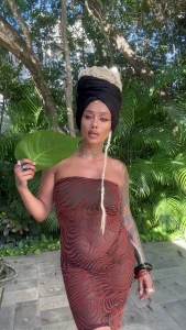 Your island girl is waiting for you