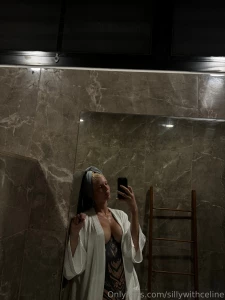 Join my vip and dm me the word mirror for the uncensored view you