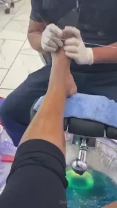 I know y all wanna be this guy and be his hands so bad it tickles me