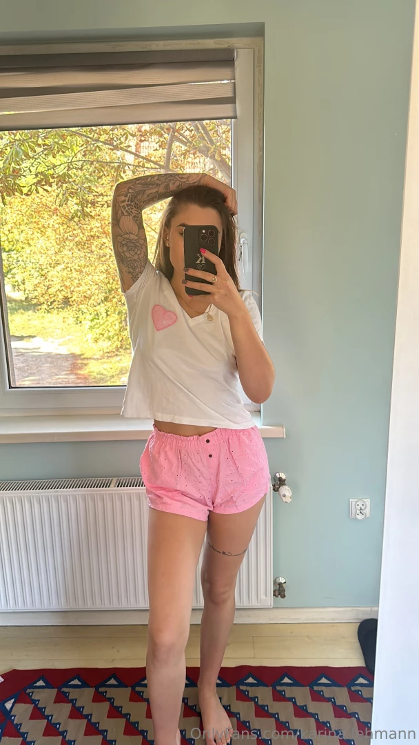 Guten morgen ich kann gerade immer noch nicht aus dem bett raus 