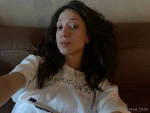 A long day is behind me i can finally just lie down on the couch let