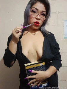 Hot horny babe ass boobs pussy whitegirl slut yours lips redlips sassy