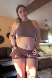 These shorts really show off my chunkkkk wide mamacita part 1