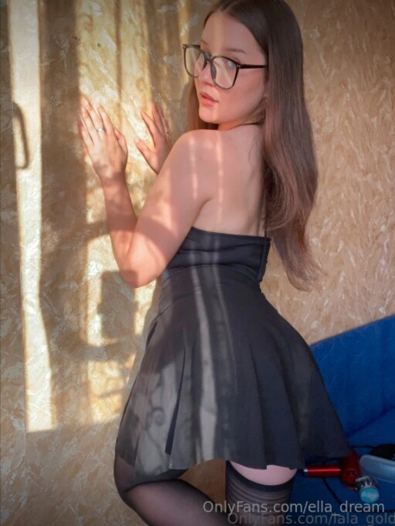 Https onlyfans com lala_gold oopsy it shouldn t be here but there is a 