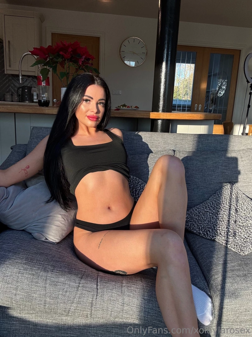 Come chat to me on my exclusive page laylala123 quote newbie for a part 1 