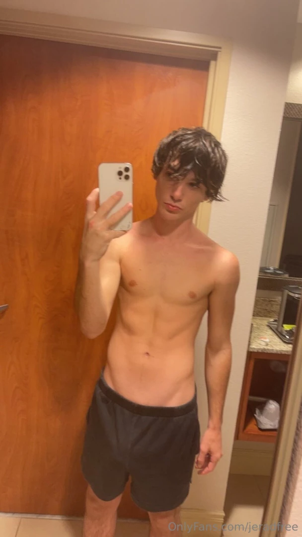 I m only active on jeradcarrier1 