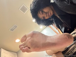 Dirty feet for my babes part 3