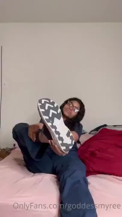 In my scrubs coming from work sweaty sweaty feet hmu for the full 