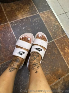 We liking the new pedi part 1