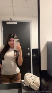 In desperate need of a man who can squat me