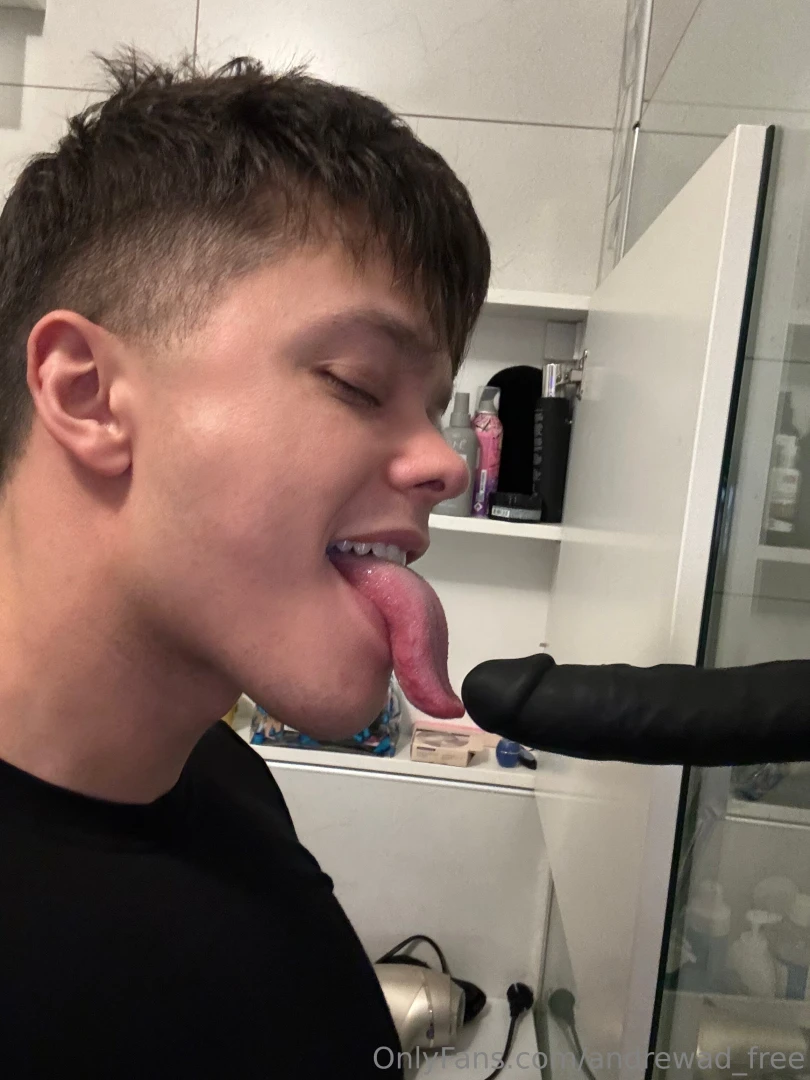 Can you handle this cake and can you handle my tongue game part 1 