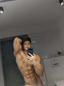 Warning this photo may cause serious obsession proceed with caution or