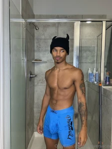 Steamy new shower vid watch aubrey and papi get freaky in the shower