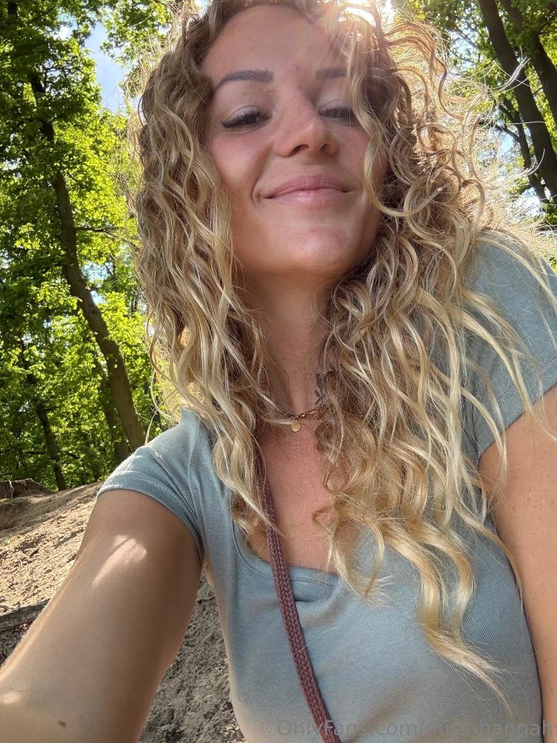 Fun fact ich liebe es im wald zeit zu verbringen spazieren gehen und 