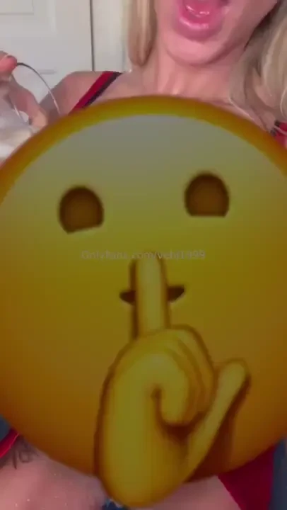 As a true christmas girl i can t eat cookies without milk but i was so 