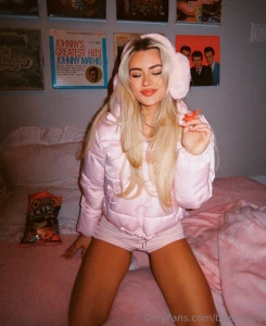 All i need is you and some cheetos