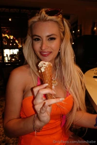 Comment something sweeter than ice cream apart from me